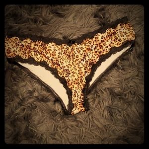 NWOT sexy leopard plus size panties